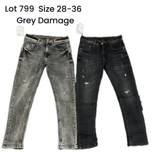 Women Regular Fit Blue Denim Ripped Jeans, Button, Ankle Length at Rs  550/piece in Mumbai