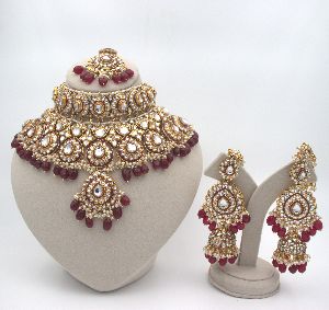 artificial handmade jewelery