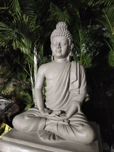 buddha statues