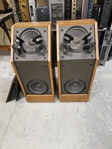 BOSE 601 Series III Direct-Reflecting Speaker pair