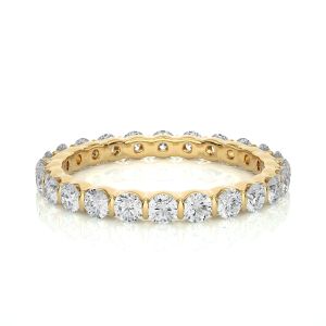 Round cut gold diamond band