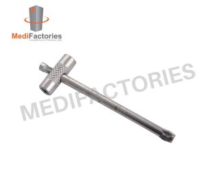 KEY AND WRENCH FOR OXYGEN CYLINDER : B & D-TYPE