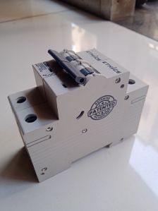 miniature circuit breaker