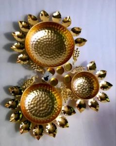 Golden Lotus Metal Urli