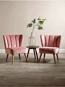 Blanca Chairs with Peg Table