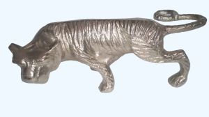 Aluminium Roaring Tiger Statue