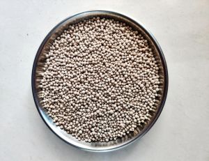 Granulated organic fertilizer
