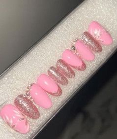 Press on nails