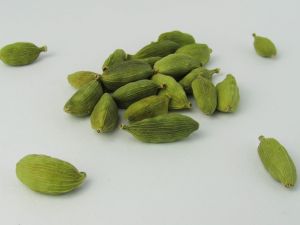 Bold Green Cardamom