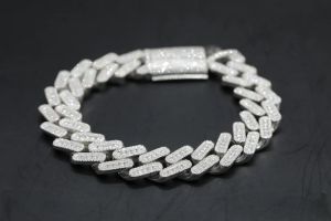Ladies Party Wear Diamond Bracelet