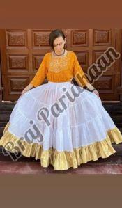 15 Meter Cotton Golden Border Underskirt