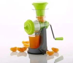 Hand Operated Plastic Juicer