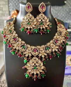 Multicolor Brass Ladies Kundan Necklace Set