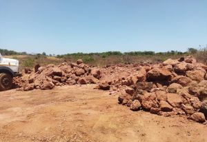 Red Bauxite Lumps