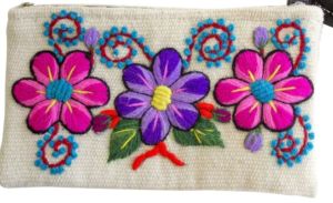 Hand purse with hand embroidery