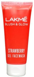 Lakme Blush and Glow Strawberry Facewash