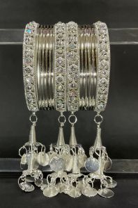 design no-1056 fancy metal bangles