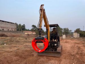 Hydraulic Wood Log Grabber Attachment