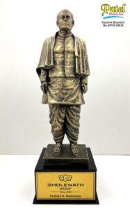 Polished Resin Sardar Statue For Office