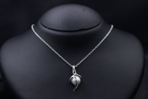 Pearl Silver Pendant, Gender : Female