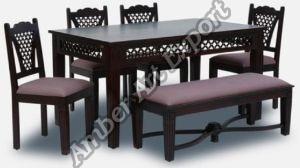 Polished Wooden Dining Table Set, For Restaurant, Office, Hotel, Home, Pattern : Carved