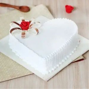 1 Kg Heart Shape Pineapple Cake