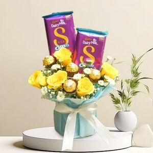 Chocolate and Rose Delight Bouquet