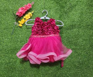 Net Georgette Girls Party Wear Frock All Sizes, Packaging Type : Corrugated Box, Technics : Machine Made