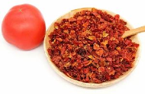 Natural Dehydrated Tomato Flakes, Color : Red, Packaging Type : Packet For Cooking