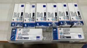 Pfizer Crizalk 250 Mg Crizotinib Capsule, Packaging Size : Boxes For Cancer