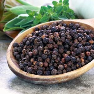 Raw Black Pepper Seeds, Grade Standard : Food Grade, Packaging Type : Plastic Bag, Packaging Size : 5-25kg