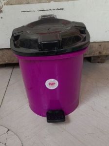 Plain Np Plastic Kitchen Dustbin, Color : Black, Pink