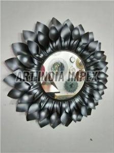 Black Grey Round Iron Designer Wall Mirror, For Household, Specialities : Easy To Fit, Attractive Look