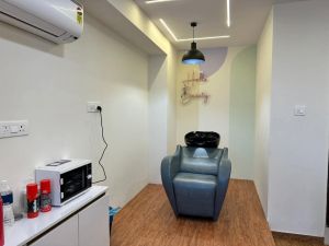 Polished Wood Shampoo Station Hair Wash Chairs for Beauty Salons