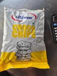 Soft Dark Choco Chips for Baking, Snacking