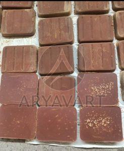Brownish Jaggery Cubes, Packaging Size : 25-50kg