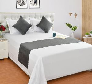 Plain Polyester Bed Runner for Hotel, Home