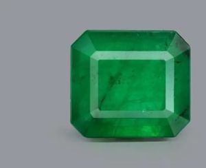 3.75 Carat Zambia Emerald, Color : Vibrant Green