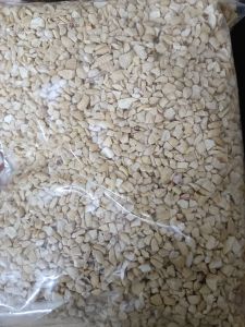 Cutting SP Cashew Nut