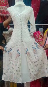 Embroidered Ladies Georgette Kurti Set, Packaging Type : Plastic Bag