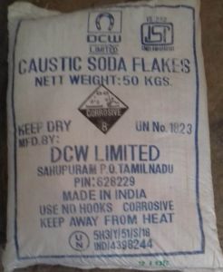 Caustic Soda Flakes Typically 99%, Packaging Type : Bags