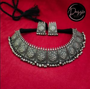 Ladies Floral Paisley Oxidized Choker Jewelry Set