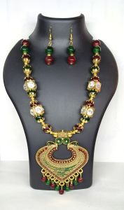 Necklaces, Color : Gold, Packaging Type : Gift Box