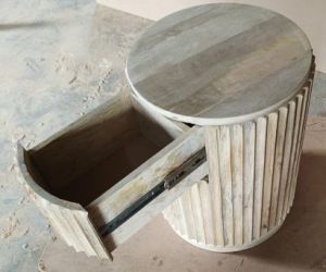 Plain Non-Coated Wooden Modern One Drawer Side Table, Color : Creamy