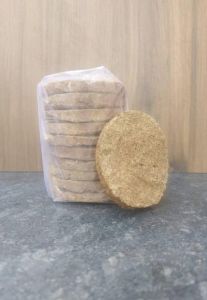 Cow Dung Cake 5-6, Weight : 1kg, Packaging Type : Customized