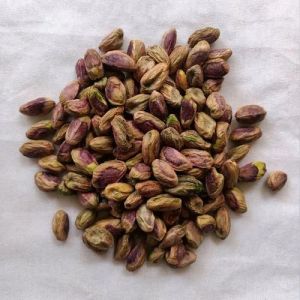 Soft Brown Pista, Grade Standard : Food Grade, Taste : Light Sweet