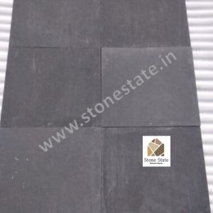 Bush Hammered Black Lime Stone Slab Randoom, Stone Form : Solid