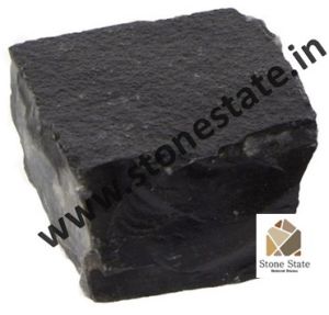 Non Polished Solid Kadapa Black Hand Cut Cobbles 10X10CM