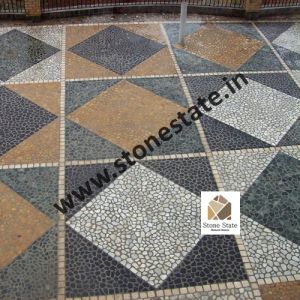 White Mosaic Pebble Stone