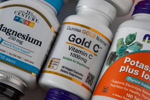 Paper Self Adhesive Labels, Packaging Type : Multicolor